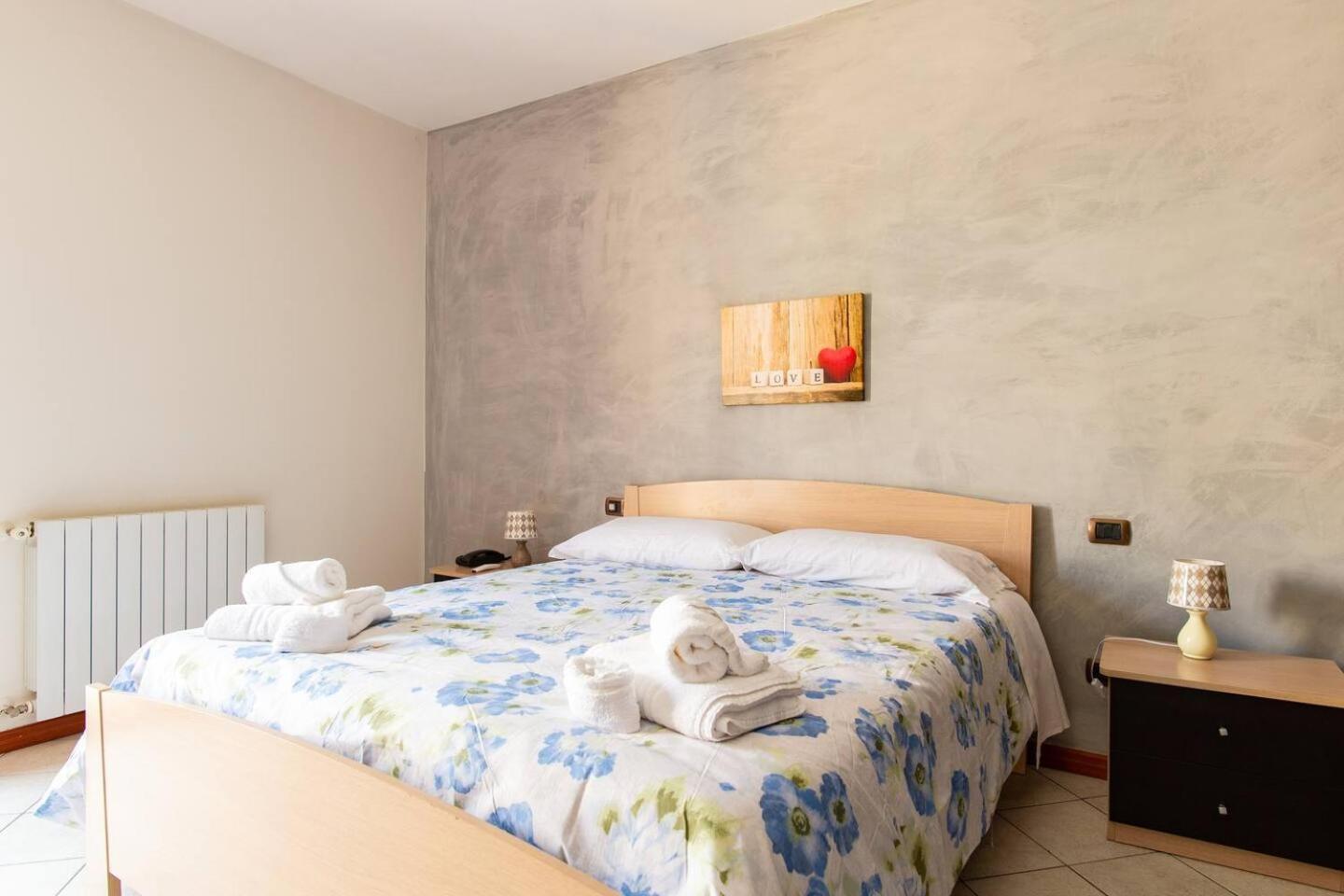 2 Apartments - Akragas Home 1 & 2 On Via Atenea City Center With View Agrigento Exterior foto