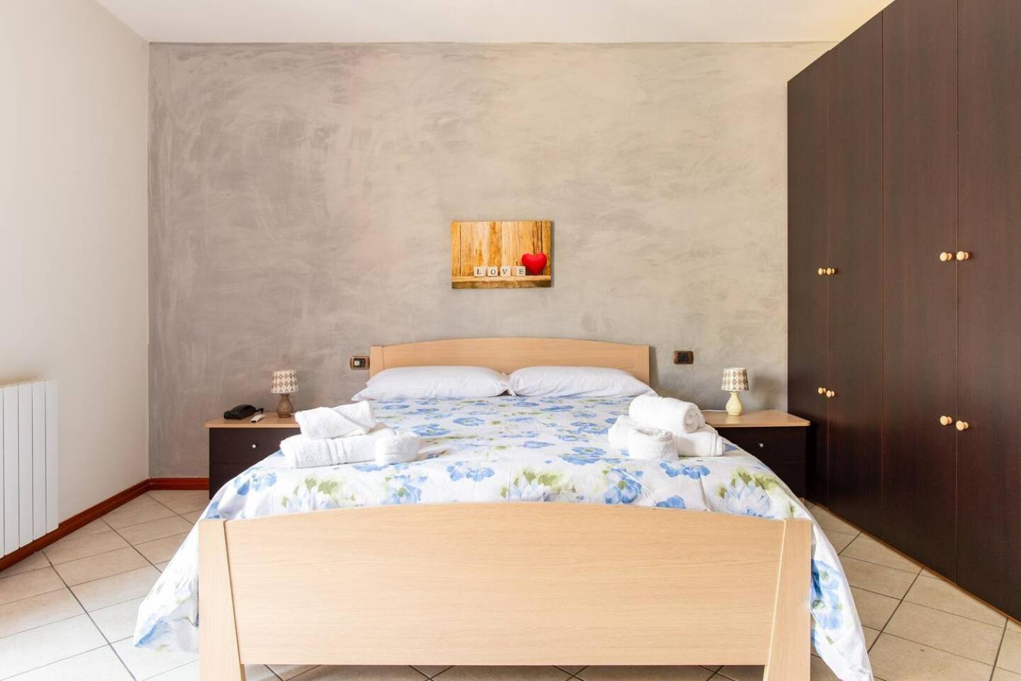 2 Apartments - Akragas Home 1 & 2 On Via Atenea City Center With View Agrigento Exterior foto